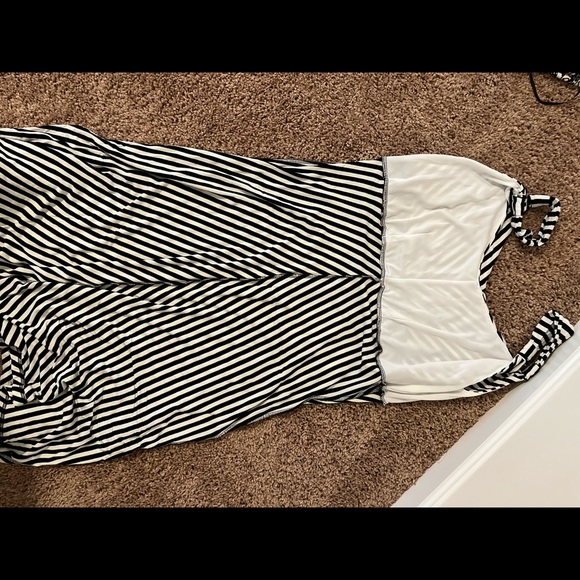 Cato XL Dress - Picture 9 of 9